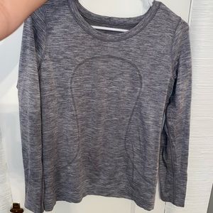 Grey Lululemon Long sleeve swiftly relaxed fit
